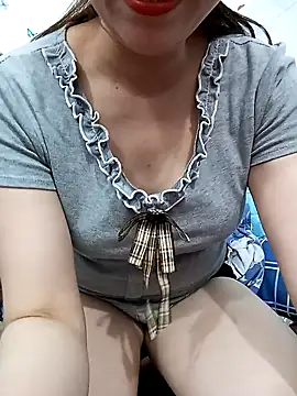 Ariana-Vy online show from April 2026 02:03:02 AM