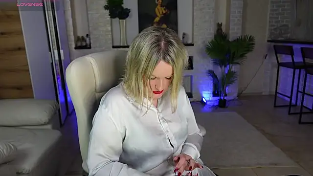 MariemLui online show from April 2026 02:40:01 PM