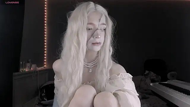 MelissaReis online show from October 2025 04:19:02 PM