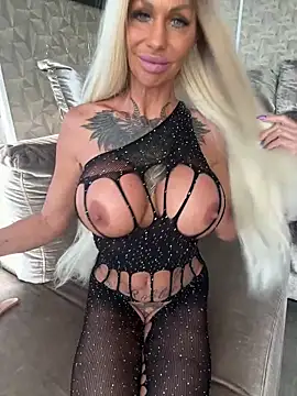 dutchbarbie online show from May 2026 05:29:01 PM