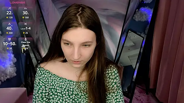 Mia Myles online show from December 2025 11:04:02 AM