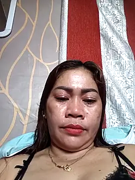 Snapshot of sexybitch_02 chatting on April 2026 02:04:02 AM sexybitch 02 online show from April 2026 02:04:02 AM
