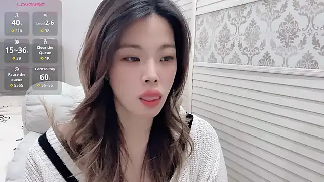 Holiland online show from November 2025 01:17:01 AM