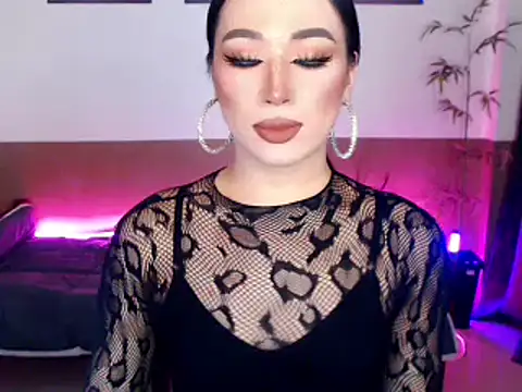 Snapshot of Spicy_kinky chatting on May 2026 05:37:01 AM Spicy kinky online show from May 2026 05:37:01 AM