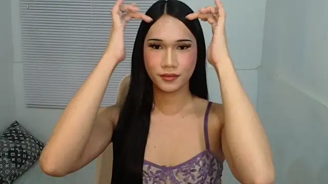 Snapshot of Leighs_Celine chatting on February 2026 06:15:01 PM Leighs Celine online show from February 2026 06:15:01 PM