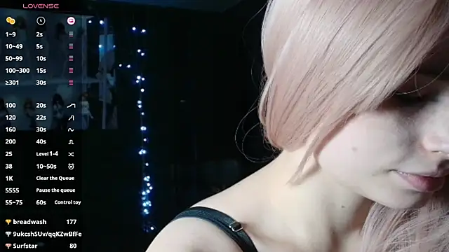 PieraMarch online show from November 2025 08:41:02 PM