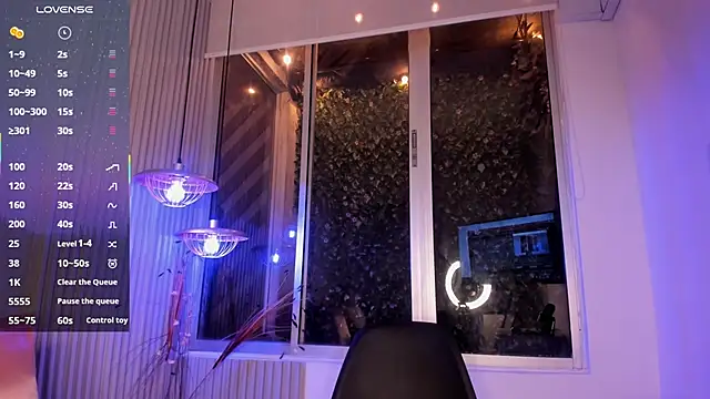 EvelynZoe online show from October 2025 05:00:02 AM