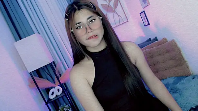 Snapshot of PrettyBlythes_TS chatting on April 2026 08:35:01 AM PrettyBlythes TS online show from April 2026 08:35:01 AM