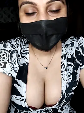 Horny Shalu online show from March 2026 05:40:02 PM