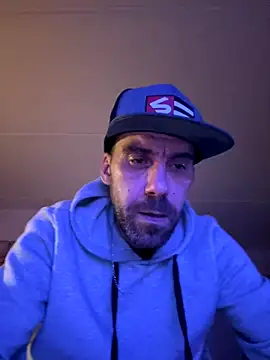 thepenisher777 online show from December 2025 06:09:01 AM