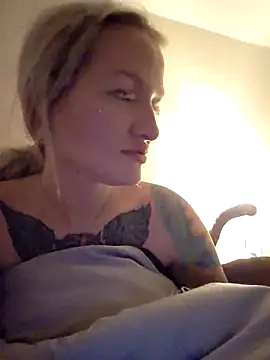 KateMonroe online show from January 2026 06:44:01 PM