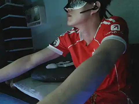 boyhigh1997 online show from November 2025 05:34:01 PM