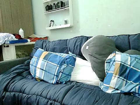 boyhigh1997 online show from March 2026 02:56:02 PM