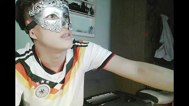 Snapshot of boyhigh1997 chatting on June 2026 10:52:02 AM boyhigh1997 online show from June 2026 10:52:02 AM