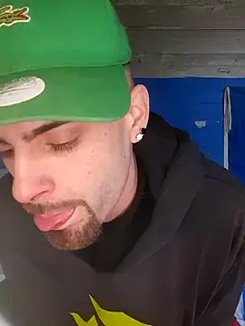 Demian24  online show from September 2025 01:18:01 AM