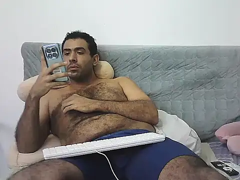 morenocabro10 online show from December 2025 03:09:02 PM