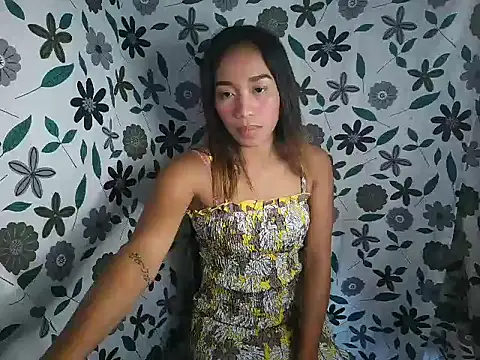 Snapshot of Virgen_christine01 chatting on November 2025 06:48:01 AM Virgen christine01 online show from November 2025 06:48:01 AM