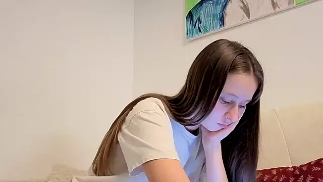 Kisacka online show from October 2025 06:52:02 PM