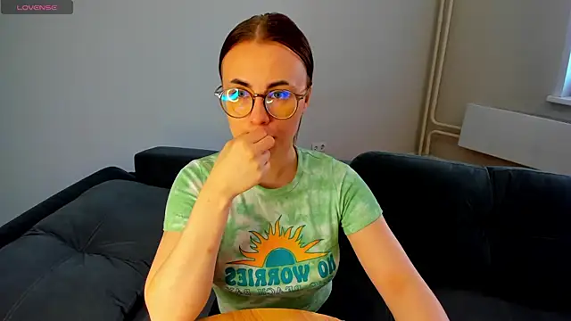 MewStella online show from May 2026 04:29:02 AM