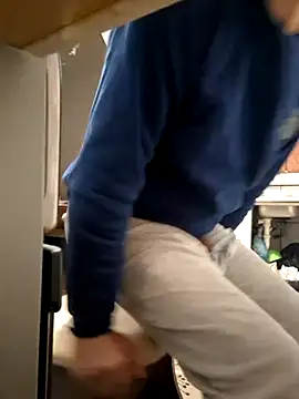 Snapshot of hugecock4u1990 chatting on October 2025 03:32:02 AM hugecock4u1990 online show from October 2025 03:32:02 AM