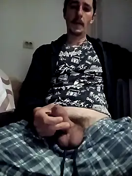 Snapshot of hugecock4u1990 chatting on April 2026 03:45:01 AM hugecock4u1990 online show from April 2026 03:45:01 AM