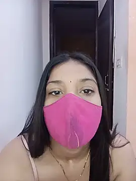 Snapshot of Cute_Rakhi8 chatting on June 2026 05:18:01 AM Cute Rakhi8 online show from June 2026 05:18:01 AM