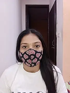 Snapshot of Cute_Rakhi8 chatting on July 2026 05:45:01 AM Cute Rakhi8 online show from July 2026 05:45:01 AM