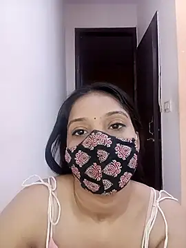 Snapshot of Cute_Rakhi8 chatting on July 2026 05:14:01 AM Cute Rakhi8 online show from July 2026 05:14:01 AM