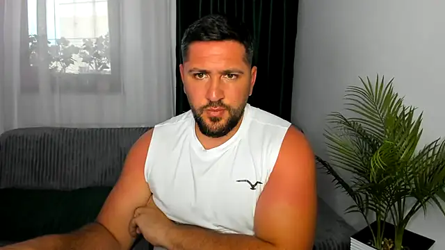 Snapshot of Gold_Alpha_Boy chatting on July 2026 04:42:02 PM Gold Alpha Boy online show from July 2026 04:42:02 PM