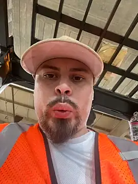 PuttieIn online show from October 2025 05:10:02 PM