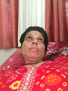 ISHANI-SINGH online show from October 2025 11:43:02 AM