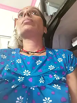 ISHANI-SINGH online show from October 2025 03:29:01 PM