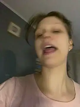 Lunliss online show from September 2025 04:10:02 PM