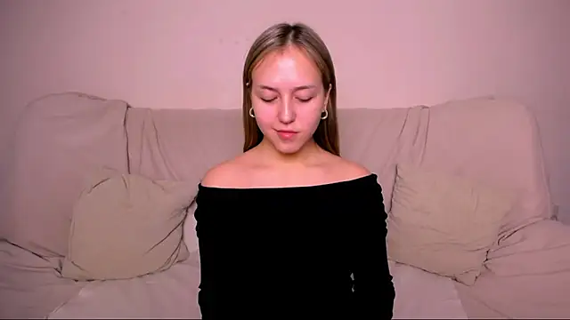 CindySparkl online show from March 2026 03:57:02 AM