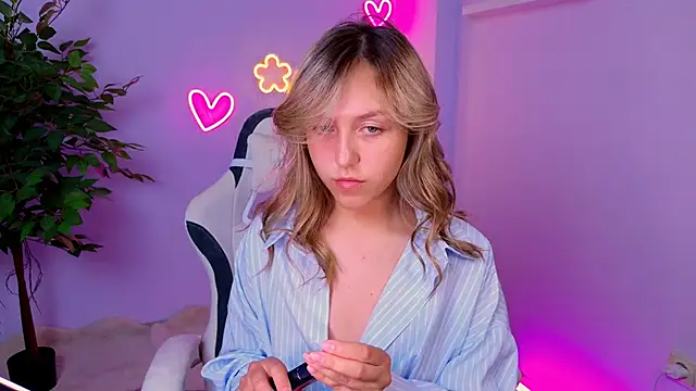 CindySparkl online show from June 2026 03:11:01 AM