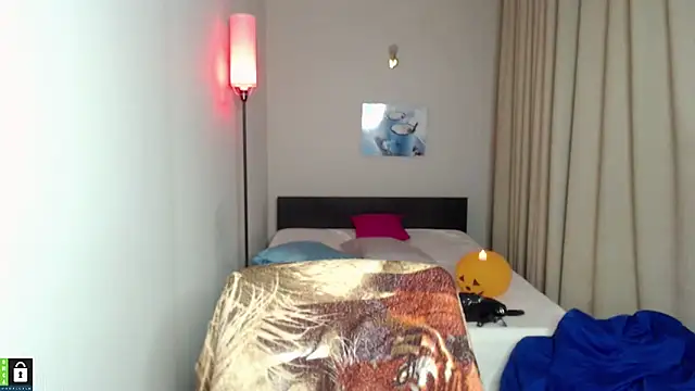 milf hornys online show from October 2025 04:57:01 PM