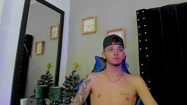 Mathewboy1 online show from December 2025 07:14:02 AM