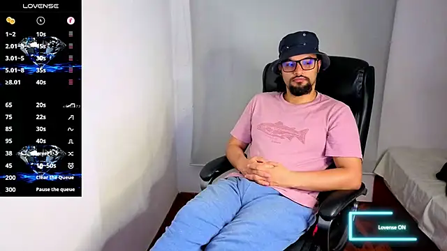 Snapshot of Ernesto-Rodriguez82 chatting on January 2026 04:27:02 AM Ernesto-Rodriguez82 online show from January 2026 04:27:02 AM