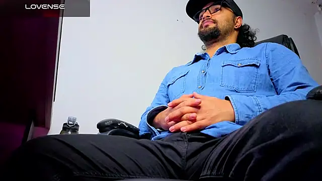 Ernesto-Rodriguez82 online show from March 2026 05:13:02 AM