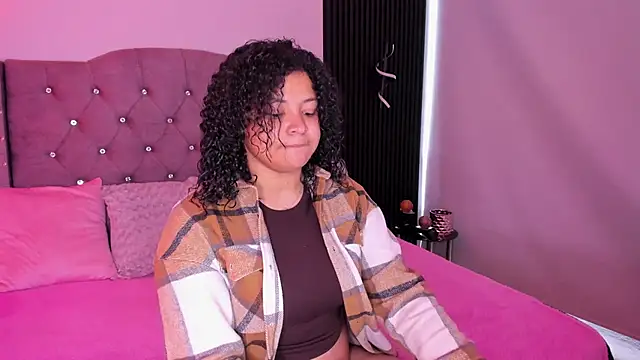 Snapshot of Dakota_Mars chatting on October 2025 12:28:02 PM Dakota Mars online show from October 2025 12:28:02 PM