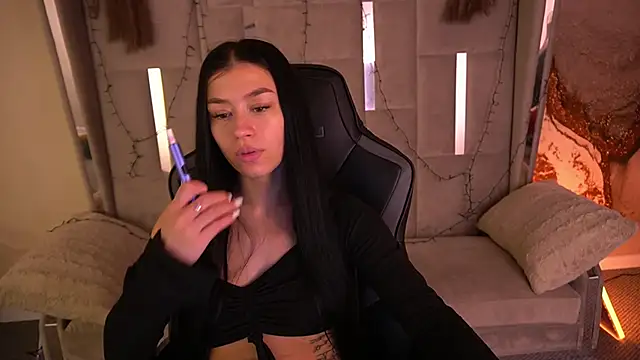 FataleNellie online show from April 2026 09:42:02 PM