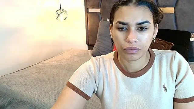 Lia Blake  online show from April 2026 12:10:01 PM