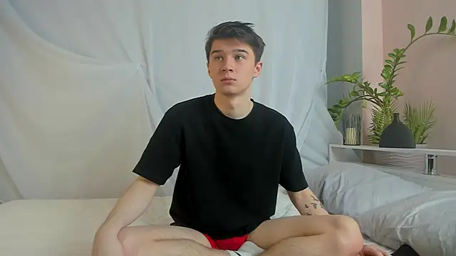 SherlockMax online show from April 2026 03:32:01 AM