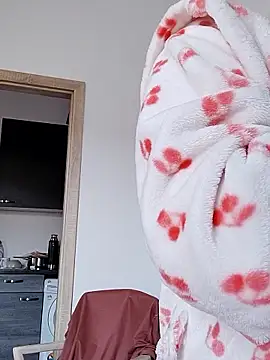 Snapshot of VikaKing chatting on November 2025 10:14:02 AM VikaKing online show from November 2025 10:14:02 AM