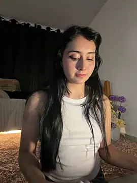 Snapshot of kaori_77 chatting on July 2026 05:34:01 AM kaori 77 online show from July 2026 05:34:01 AM