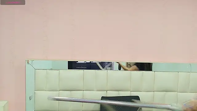 gisell gomez online show from November 2025 12:48:01 PM