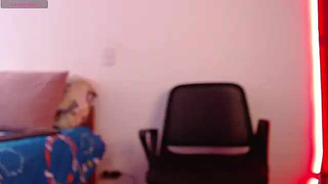 axel davis  online show from October 2025 01:32:02 PM