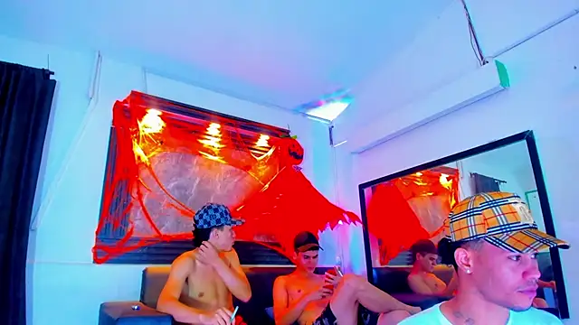 Snapshot of Rick_big chatting on October 2025 03:28:02 AM Rick big online show from October 2025 03:28:02 AM