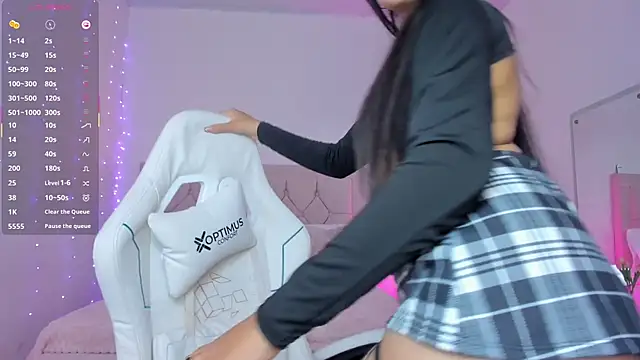 kim dreams18 online show from October 2025 12:00:01 AM