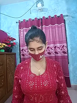 Cute Faria online show from November 2025 01:44:01 PM